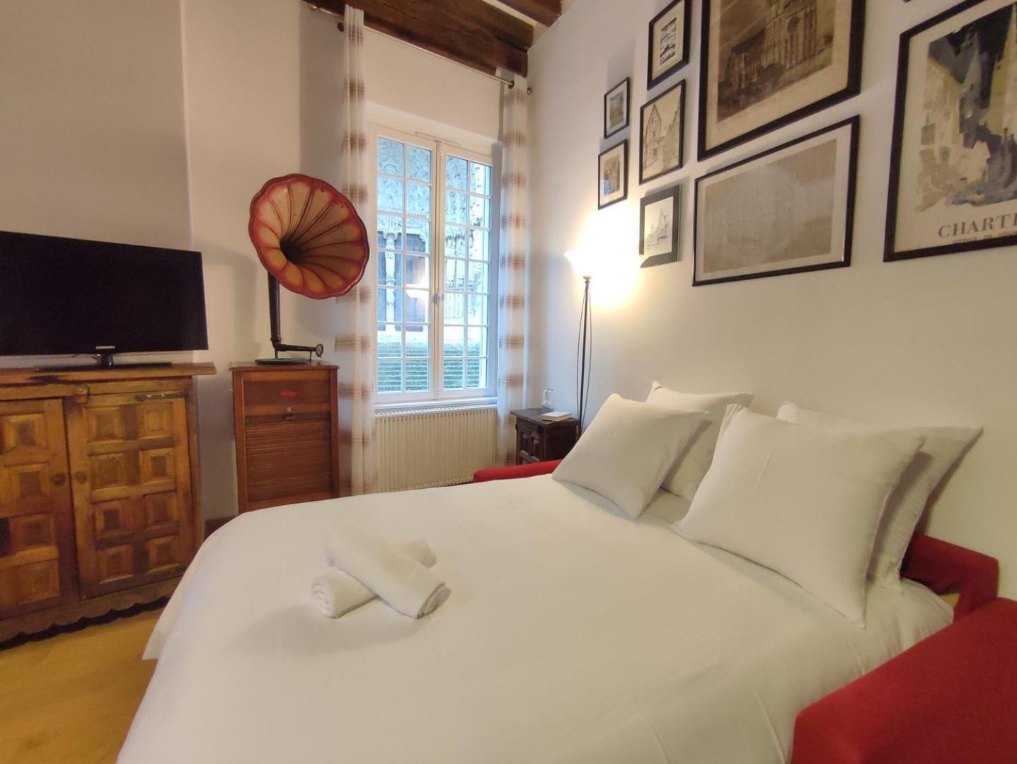 Le Gite De La Cathedrale Apartment ชาร์ตร ภายนอก รูปภาพ